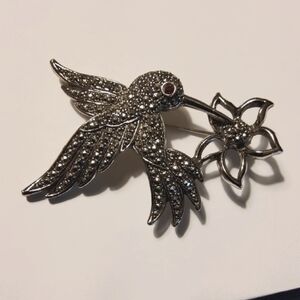 Avon Hummingbird Brooch